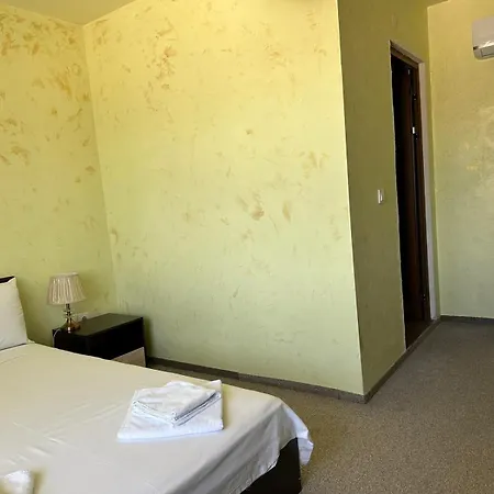 Complex Monaco & Casino