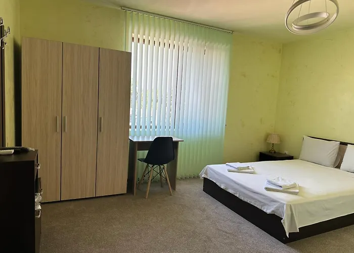 Hotel Complex Monaco & Casino *